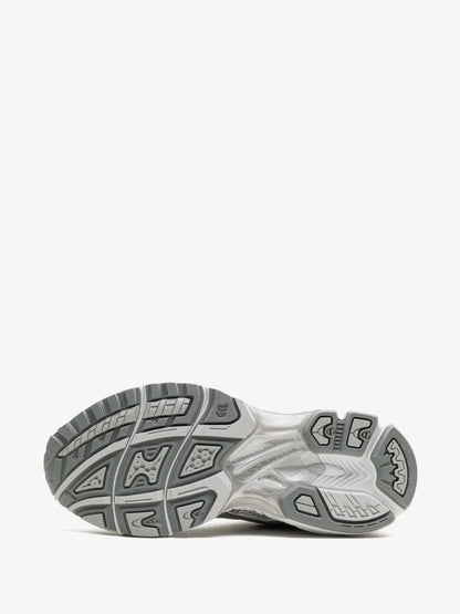 ASICS PLATA