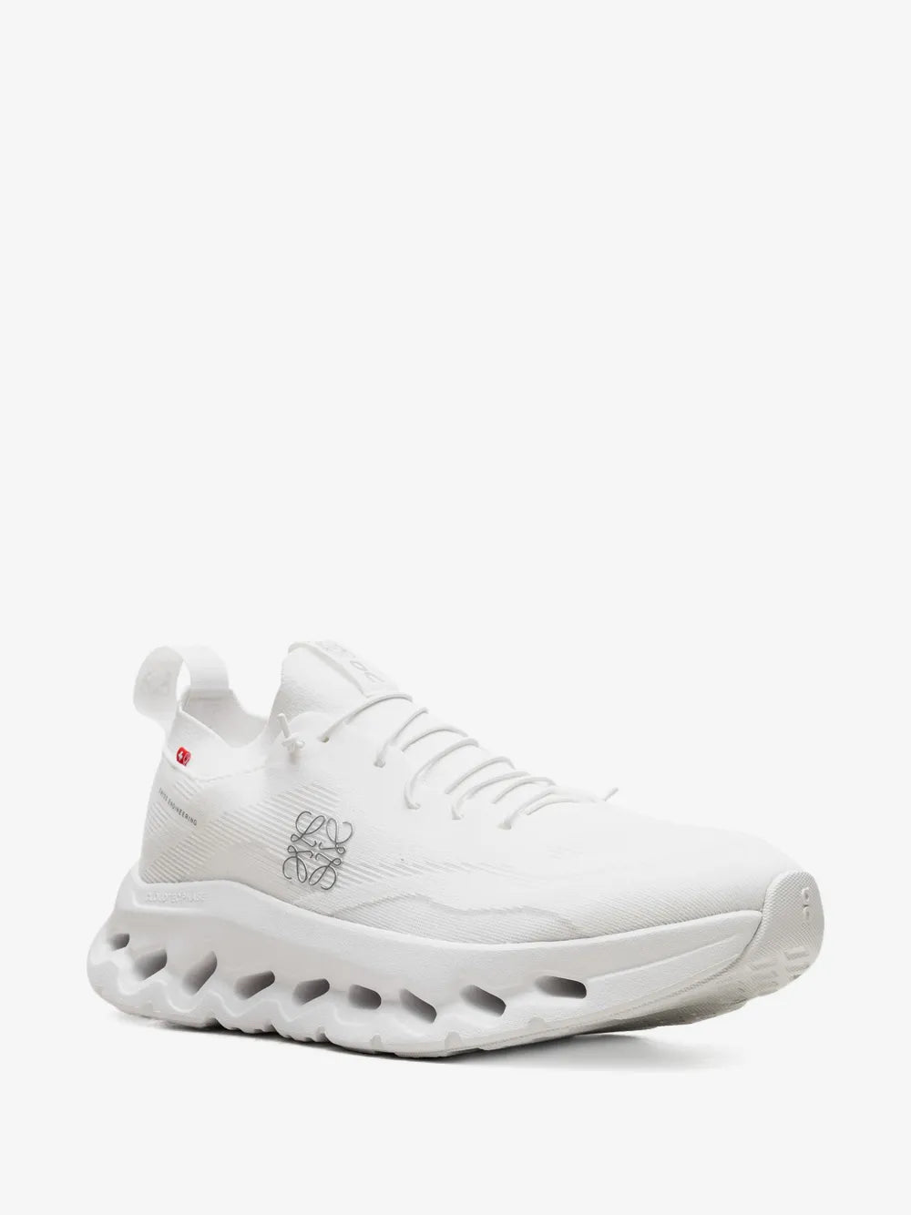CLOUDTILT X LOEWE BLANCOS