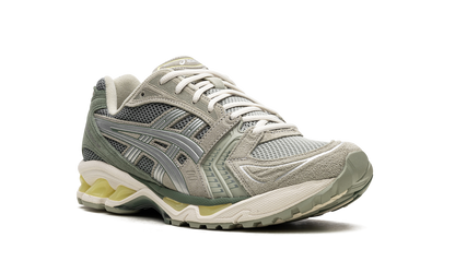 GEL KAYANO 14 "Olive Grey Pure Silver" 1201A161 301