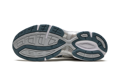 Gel-1130 "Cream / Ironclad" 1201A256 115
