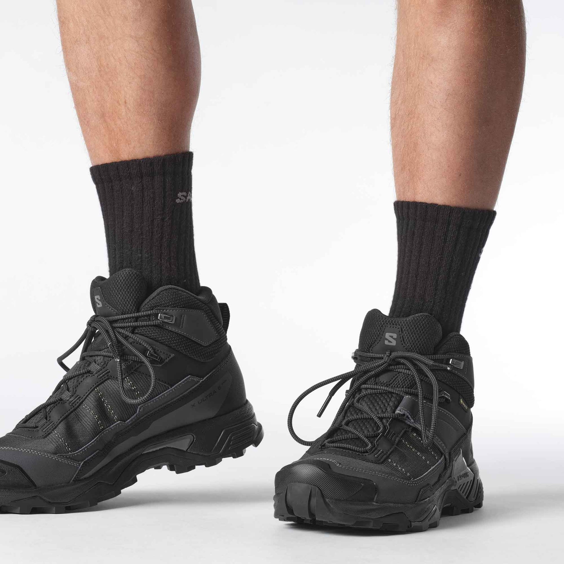 X ULTRA 5 MID WIDE GORE-TEX