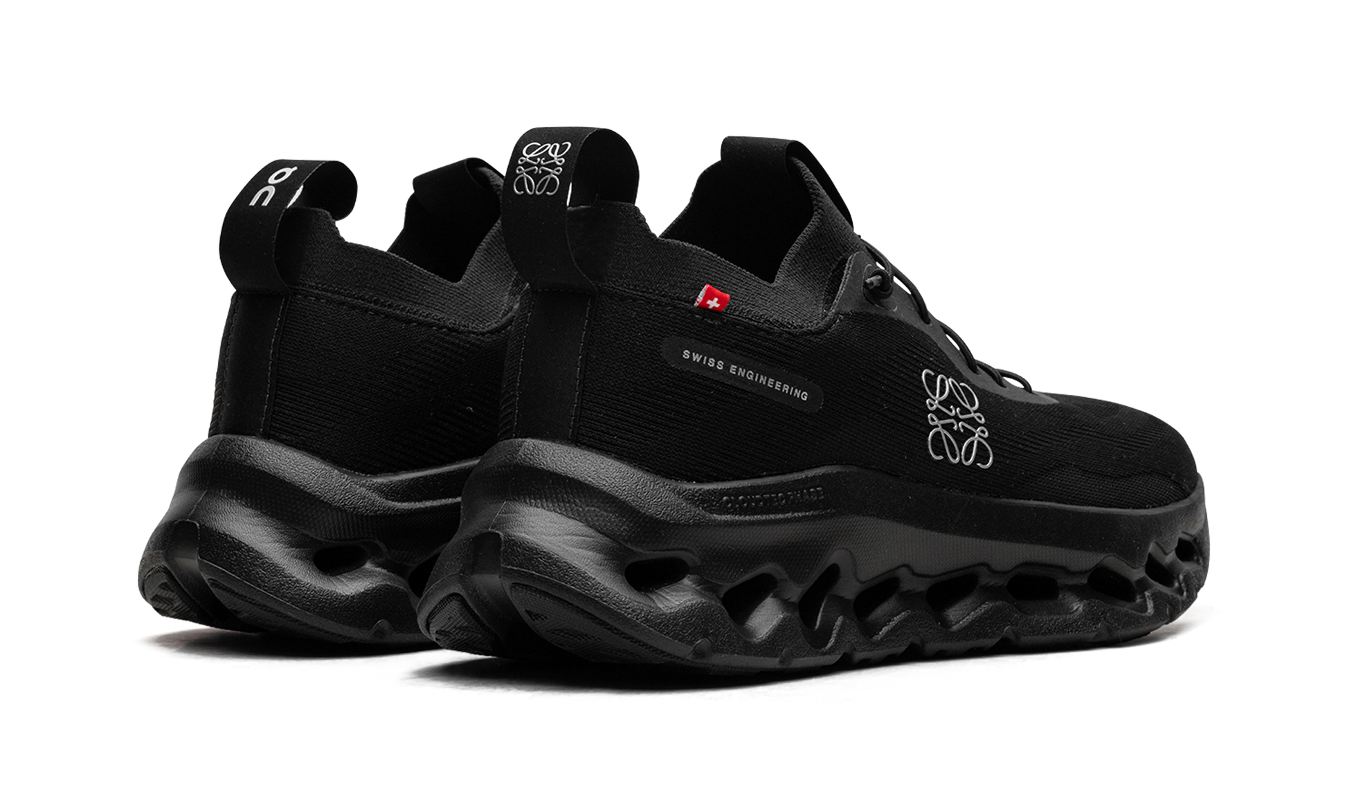 Cloudtilt WMNS "LOEWE All Black" 3WD30310485