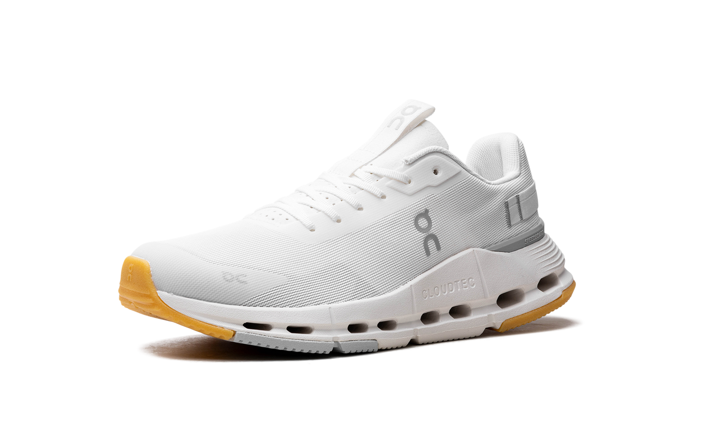 Cloudnova Form 2 WMNS "White Ivory" 3WE30170924