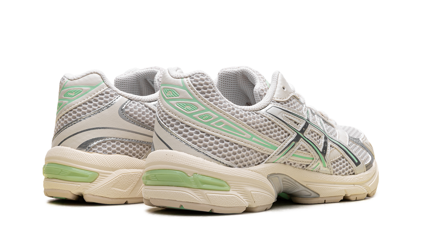 GEL-1130 WMNS "Pale Oak Menthol" 1202A164 200