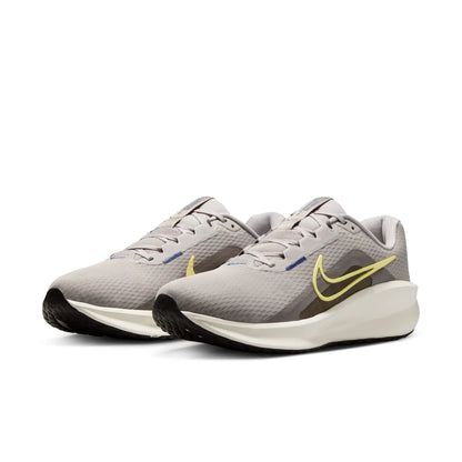 NIKE DOWNSHIFTER