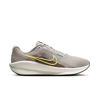 NIKE DOWNSHIFTER