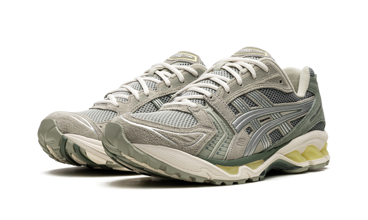 GEL KAYANO 14 "Olive Grey Pure Silver" 1201A161 301