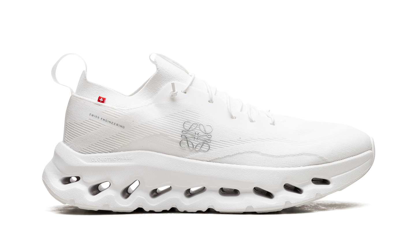 Cloudtilt "LOEWE All White" 3MD30330108