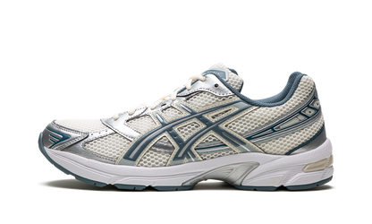Gel-1130 "Cream / Ironclad" 1201A256 115