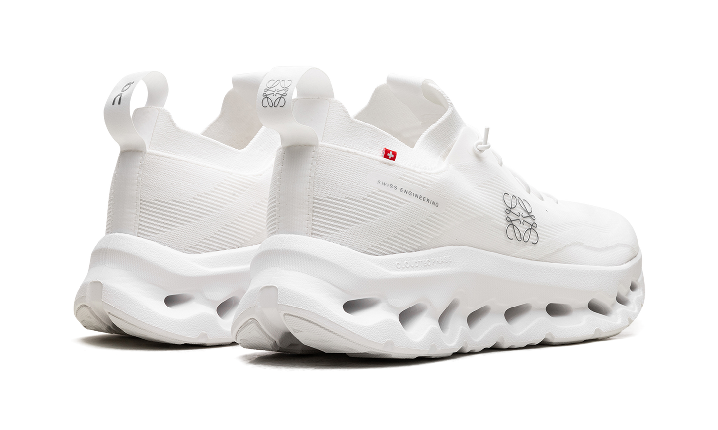 Cloudtilt "LOEWE All White" 3MD30330108
