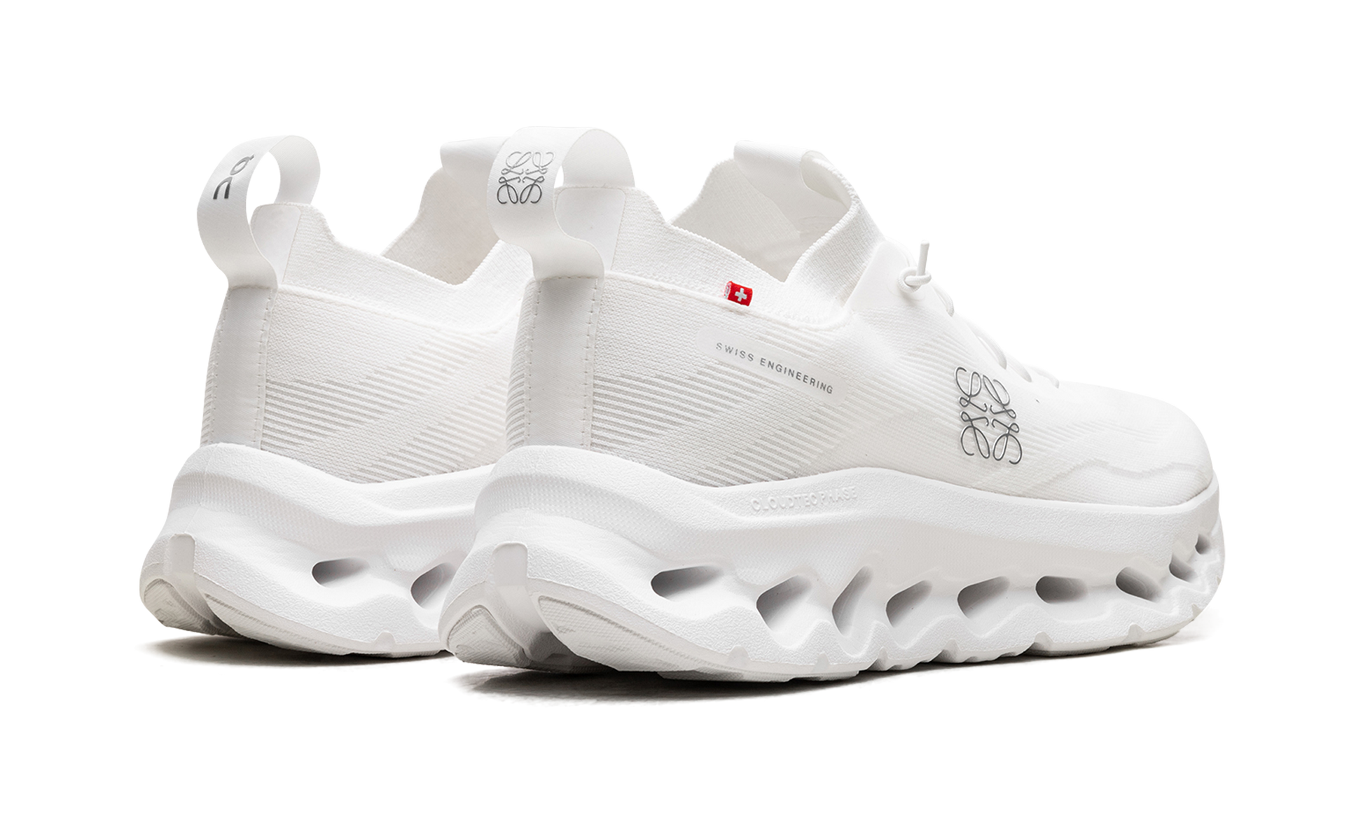Cloudtilt "LOEWE All White" 3MD30330108