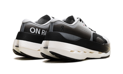 Cloudboom Max Wmns "White / Black" 3WF30180462