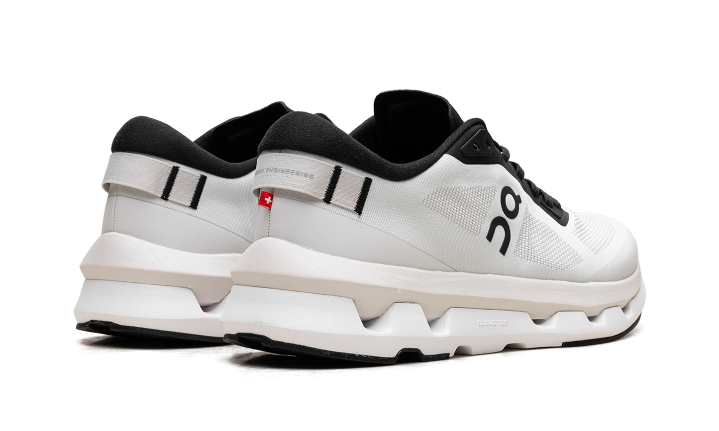 Cloudzone WMNS "Ice Black" 3WF10071926